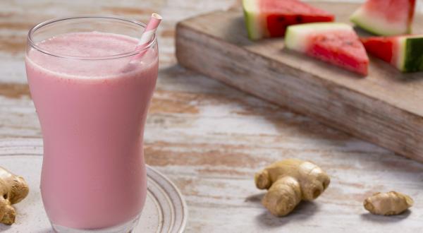 Smoothie-de-melancia-com-gengibre-receitas-nestle