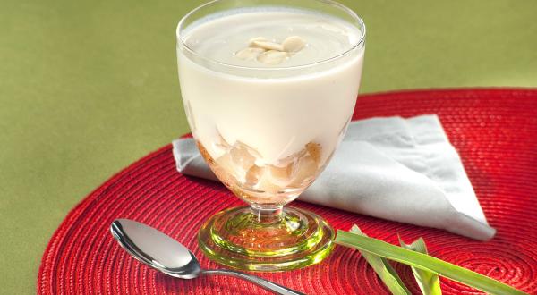 TAÇA-DE-PERAS-ERVA-CIDREIRA-COM-CREME-BAUNILHA-receitas-nestle