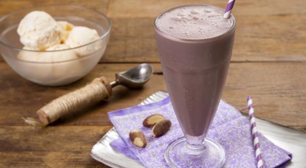 Milkshake-nutren-beauty-dark-chocolate-receitas-nestle