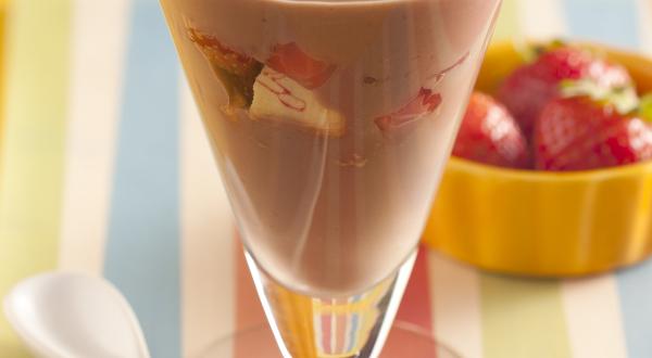 pave-chocolate-morango-receitas-nestle
